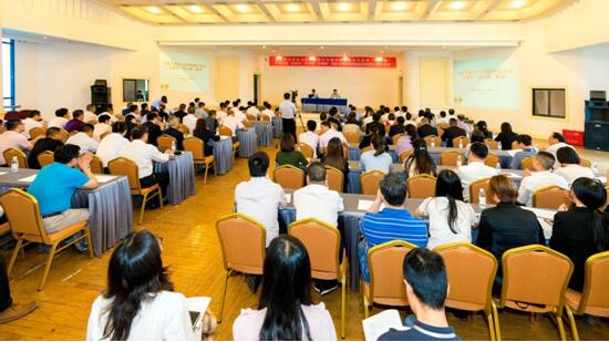 埋头赶路，也要抬头寻道