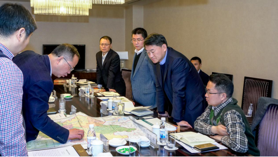 集团党委书记、董事长任丁会见峨边 县委书记谭焰一行