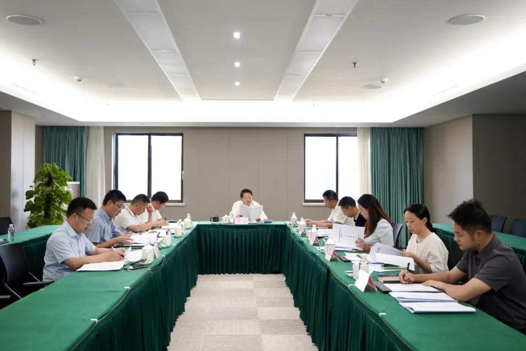 省尊龙凯时集团党委书记、董事长任丁主持尊龙凯时党校第2次校务委员会会议