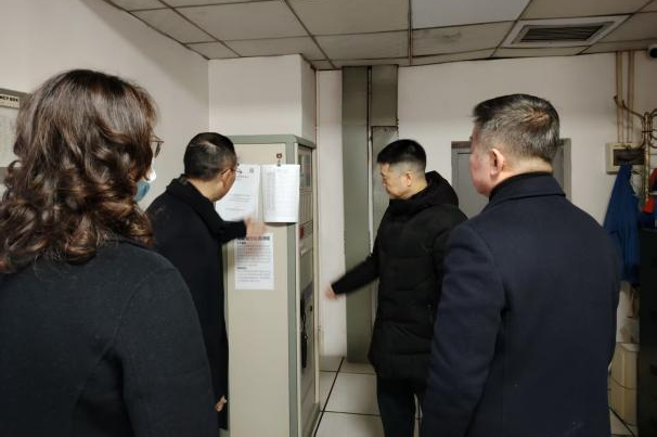 省尊龙凯时集团党委书记、董事长游勇检查督导春节安全生产并看望慰问干部员工